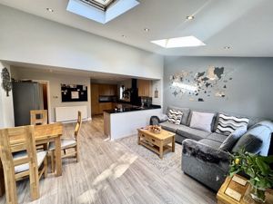 Photo 13- click for photo gallery